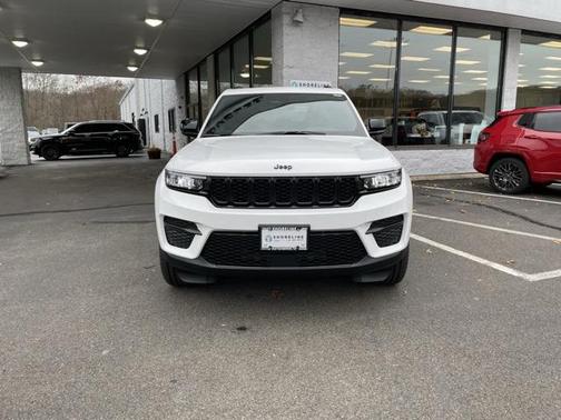 2025 Jeep Grand Cherokee Altitude