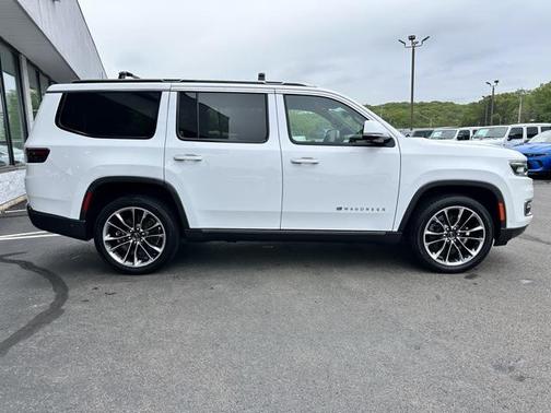 2022 Jeep Wagoneer Series III 4x4