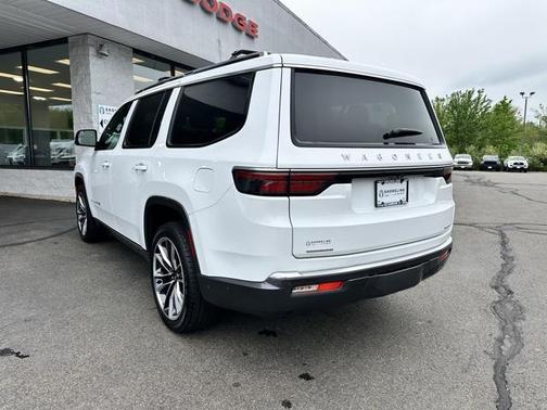 2022 Jeep Wagoneer Series III 4x4