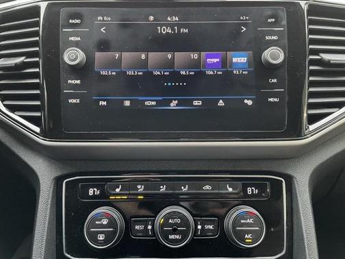 2022 Volkswagen Atlas 3.6L SE w/Technology