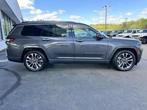 2022 Jeep Grand Cherokee L Overland