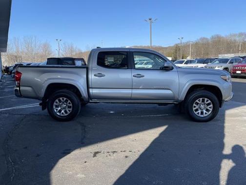 2016 Toyota Tacoma SR5