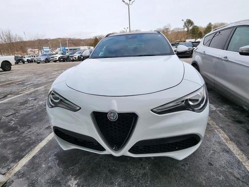 2022 Alfa Romeo Stelvio Sprint