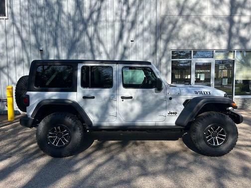 Bright White Clearcoat 2026 Jeep Wrangler Willys