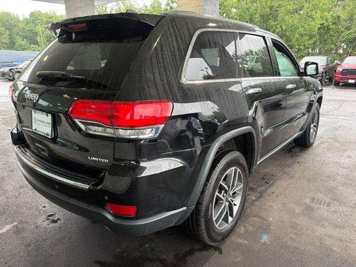 Diamond Black Crystal Pearlcoat 2019 Jeep Grand Cherokee Limited