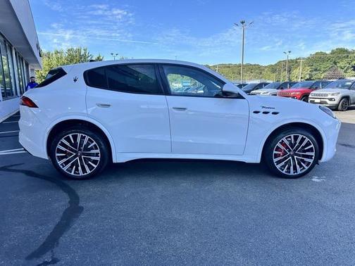 2023 Maserati Grecale Modena