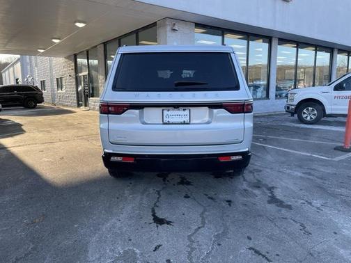 2022 Jeep Wagoneer Series II 4x4