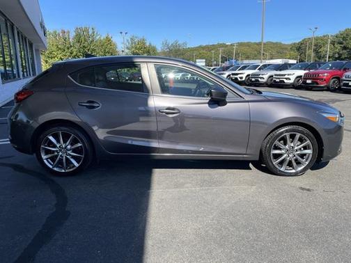 2018 Mazda Mazda3 Touring