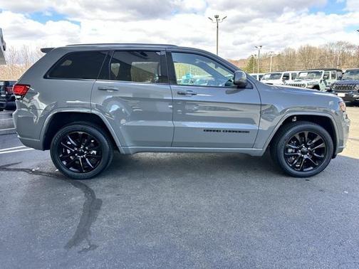 2021 Jeep Grand Cherokee Laredo