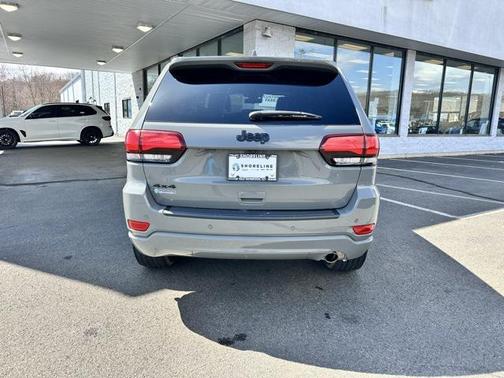 2021 Jeep Grand Cherokee Laredo