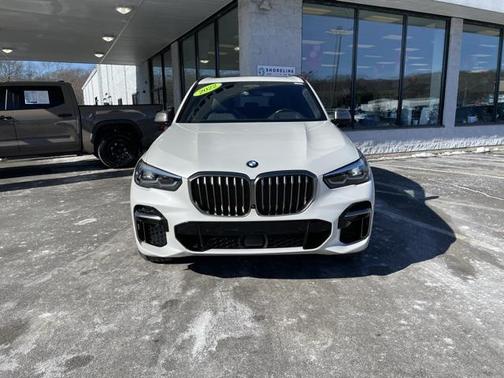 2022 BMW X5 M50i