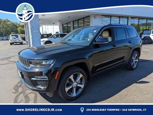 Diamond Black Crystal Pearlcoat 2023 Jeep Grand Cherokee 4xe Base