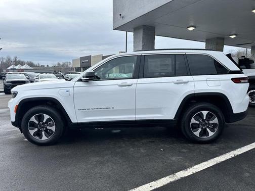 2024 Jeep Grand Cherokee 4xe Base