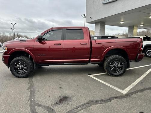 2021 RAM 2500 Laramie Crew Cab 4x4 6'4' Box