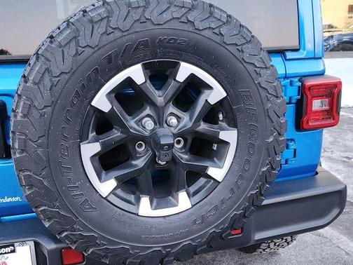 2024 Jeep Wrangler 4-Door Sahara 4x4