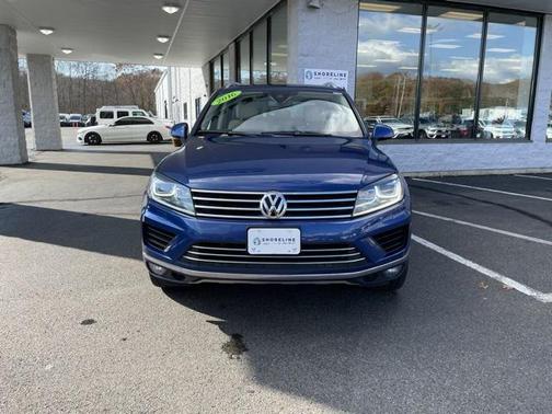 2016 Volkswagen Touareg VR6 Lux
