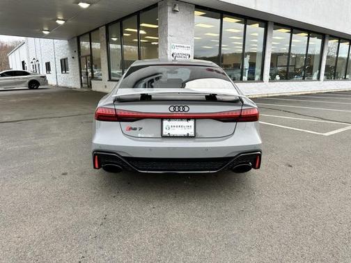 2022 Audi RS 7 4.0T