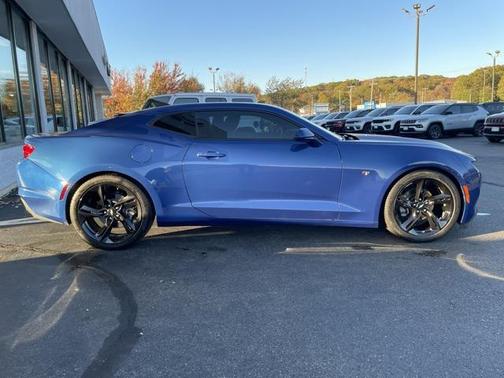 2019 Chevrolet Camaro 1LT