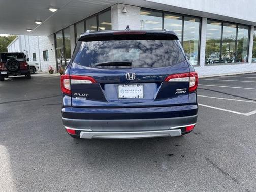 2019 Honda Pilot Touring 8-Passenger