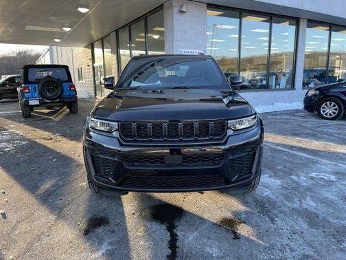 2026 Jeep Grand Cherokee Altitude