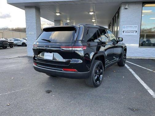 2025 Jeep Grand Cherokee Altitude