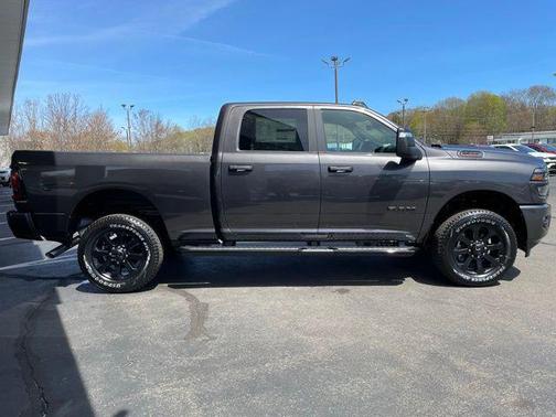 Granite Crystal Metallic Clearcoat 2026 RAM 2500 Big Horn Crew Cab 4x4 6'4' Box