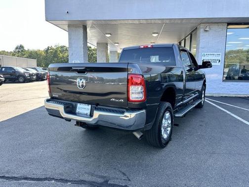 2021 RAM 2500 Big Horn Crew Cab 4x4 6'4' Box