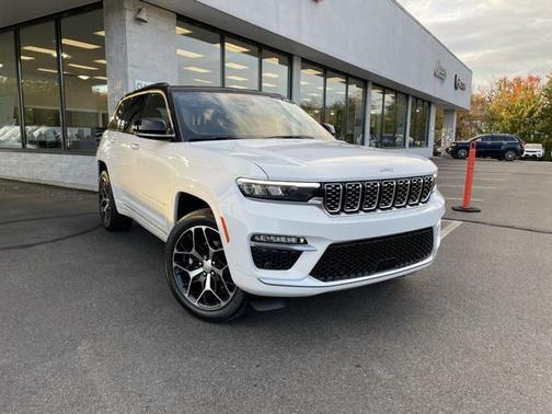 2025 Jeep Grand Cherokee Summit