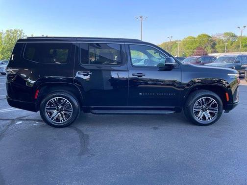 High Gloss Black 2026 Jeep Grand Wagoneer Grand Wagoneer