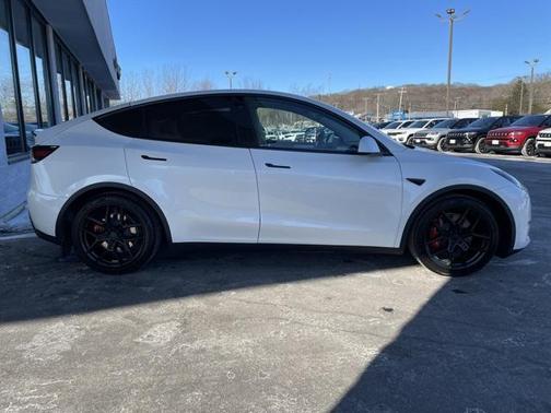 2023 Tesla Model Y Long Range Dual Motor All-Wheel Drive