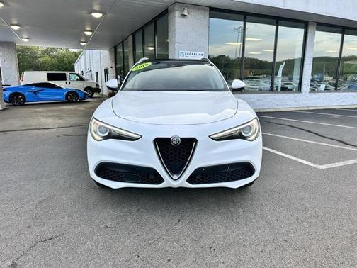 2018 Alfa Romeo Stelvio Base