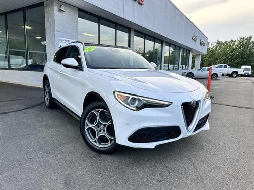 2018 Alfa Romeo Stelvio Base