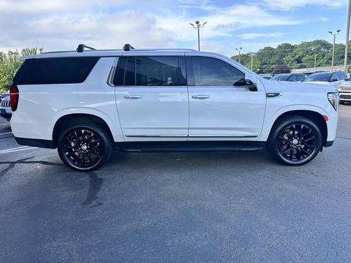 2021 GMC Yukon XL SLT