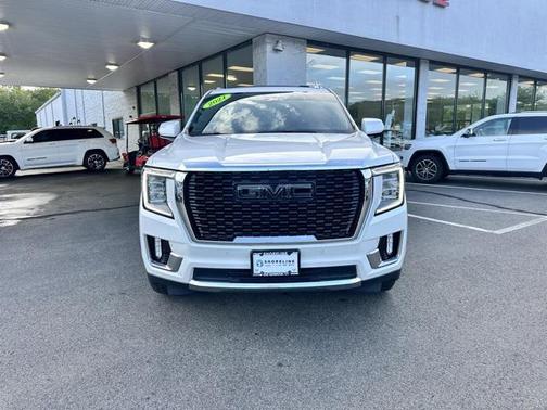 2021 GMC Yukon XL SLT