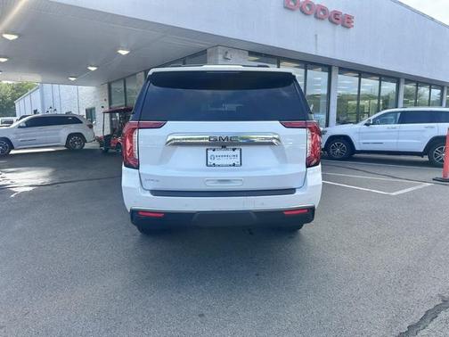 2021 GMC Yukon XL SLT