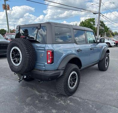 Azure Gray Metallic Tri-Coat 2023 Ford Bronco Badlands