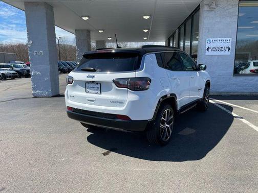 Bright White Clearcoat 2024 Jeep Compass Limited