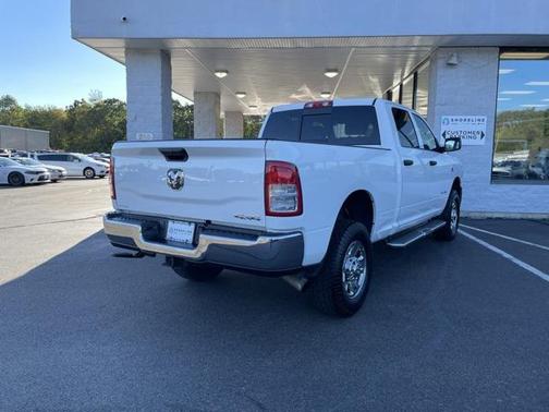 2021 RAM 2500 Tradesman Crew Cab 4x4 6'4' Box
