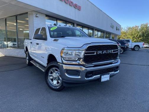 2021 RAM 2500 Tradesman Crew Cab 4x4 6'4' Box
