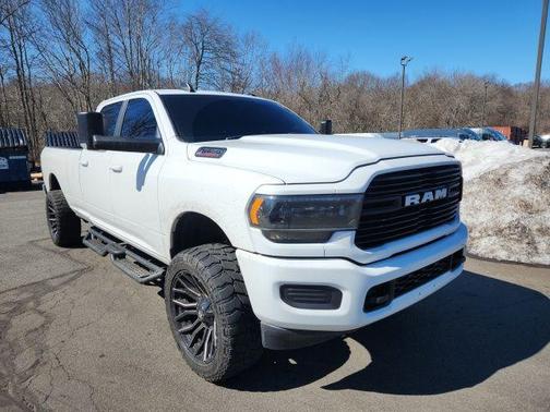 2020 RAM 2500 Big Horn Crew Cab 4x4 8' Box