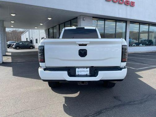Bright White Clearcoat 2020 RAM 2500 Big Horn Crew Cab 4x4 8' Box