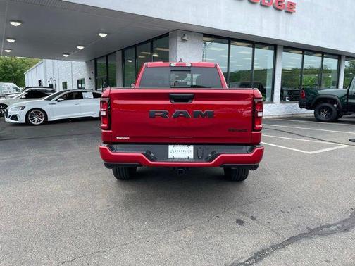 Molten Red Pearlcoat 2026 RAM 1500 Express