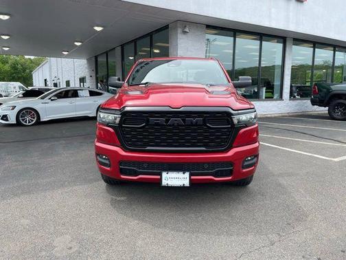 Molten Red Pearlcoat 2026 RAM 1500 Express