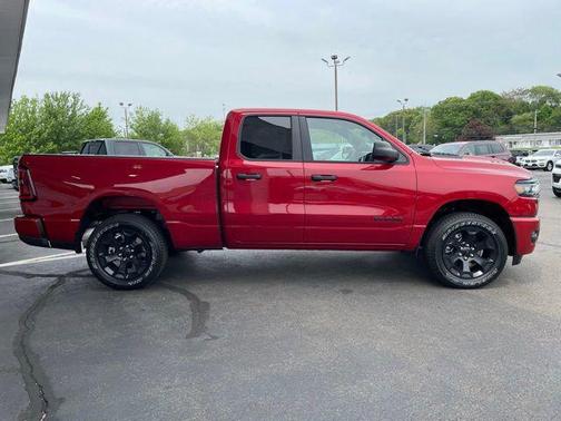 Molten Red Pearlcoat 2026 RAM 1500 Express