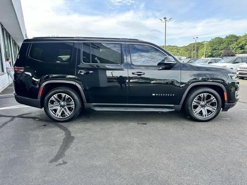 2022 Jeep Wagoneer Series III 4x4