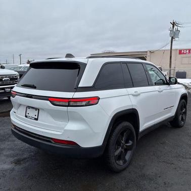 2023 Jeep Grand Cherokee Altitude