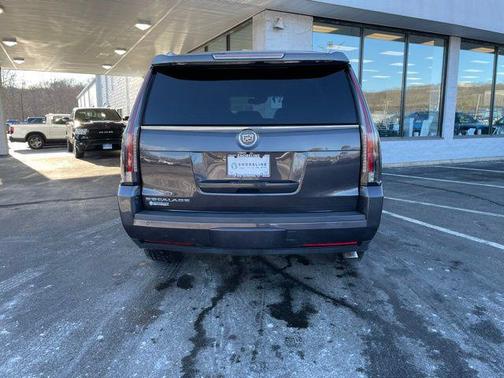 2015 Cadillac Escalade Luxury