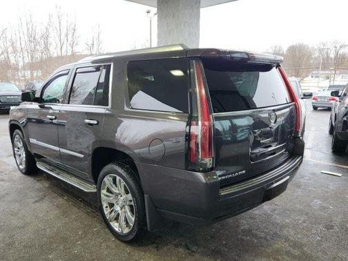 2015 Cadillac Escalade Luxury