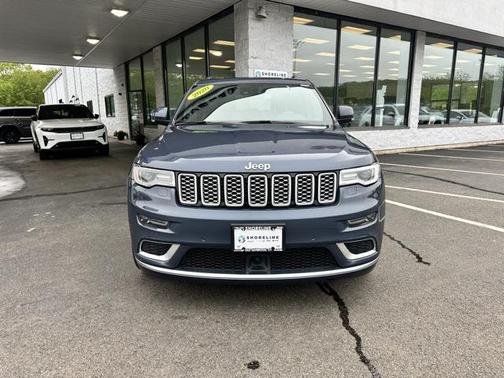 2020 Jeep Grand Cherokee Summit