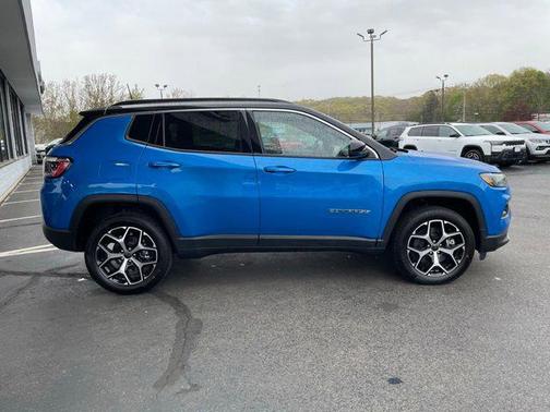 Hydro Blue Pearlcoat 2026 Jeep Compass Limited